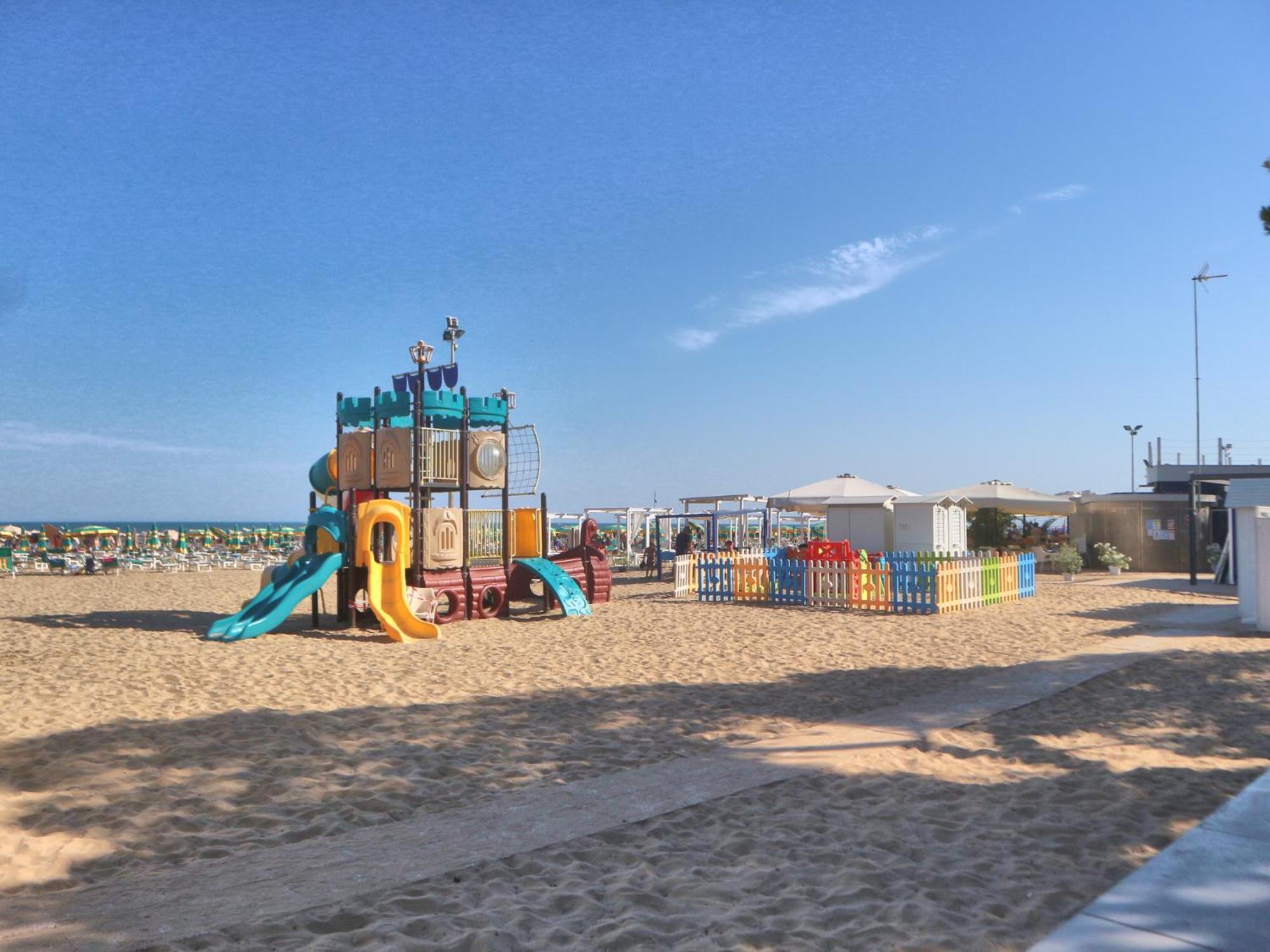 Elena Apartamento Lignano Sabbiadoro Exterior foto