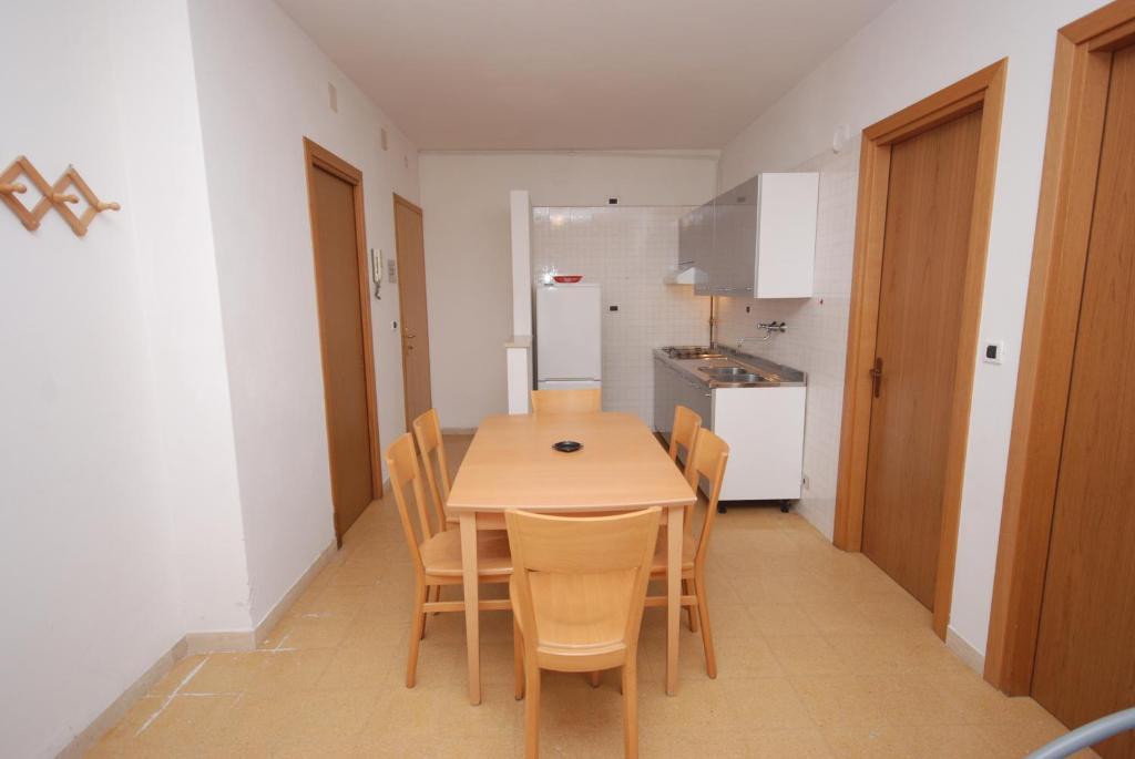 Elena Apartamento Lignano Sabbiadoro Quarto foto