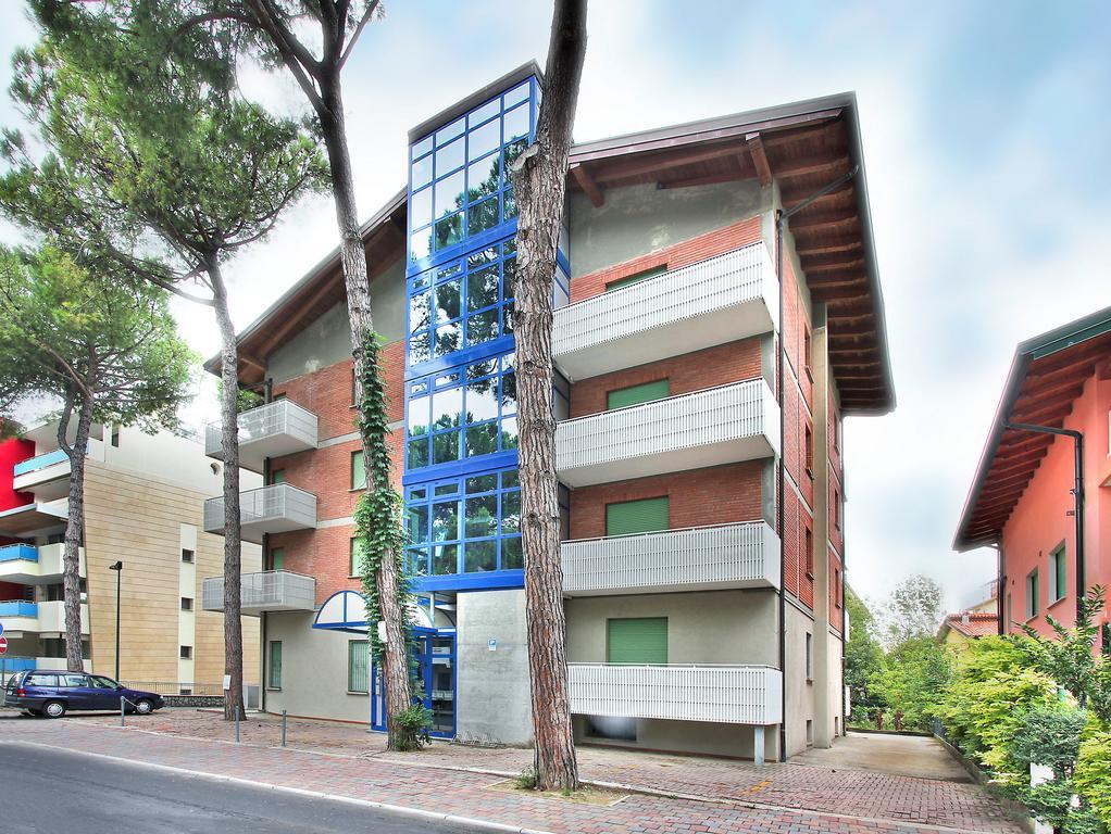 Elena Apartamento Lignano Sabbiadoro Exterior foto